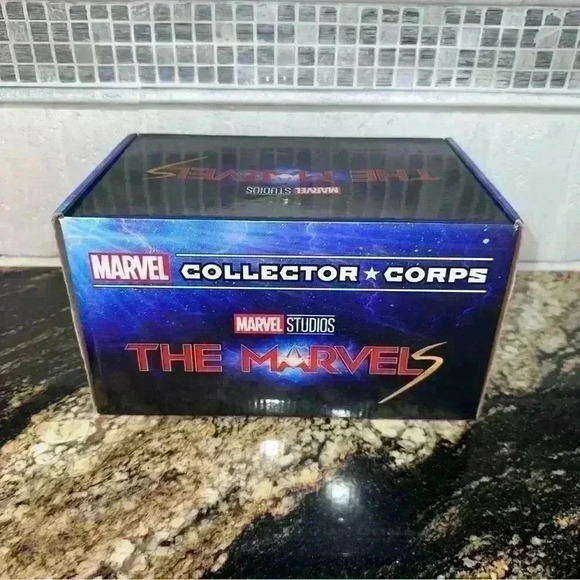 Funko Pop! THE MARVELS MCC Marvel Collector Corps Box Size Large ⚡️IN HAND⚡️ - Picture 6 of 9